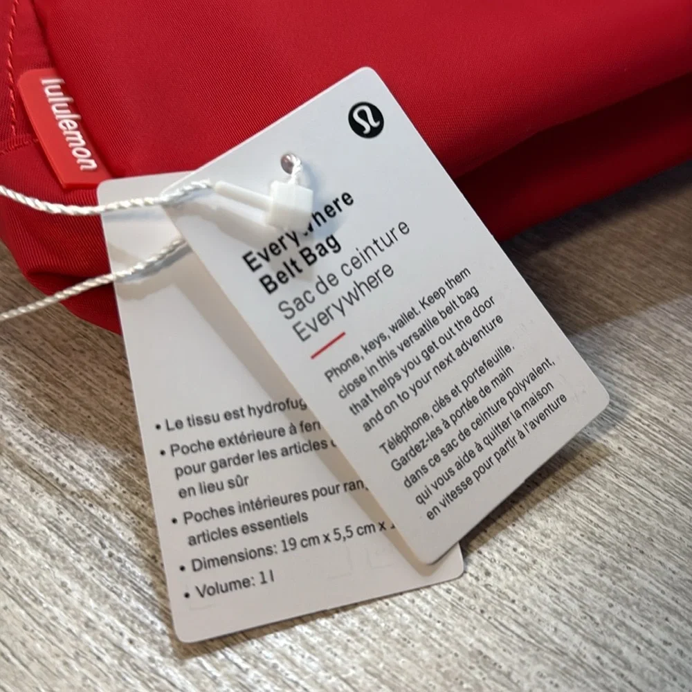 NWT lululemon athletica Everywhere Belt Bag